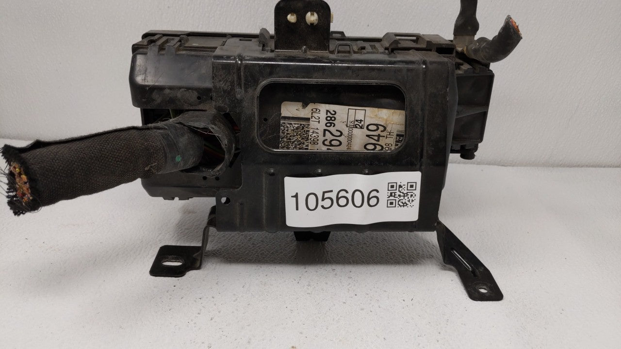 2006 Ford Explorer Fusebox Fuse Box Panel Relay Module P/N:3L2T-14398 ASE 6L2T-14398-TH Fits OEM Used Auto Parts - Oemusedau