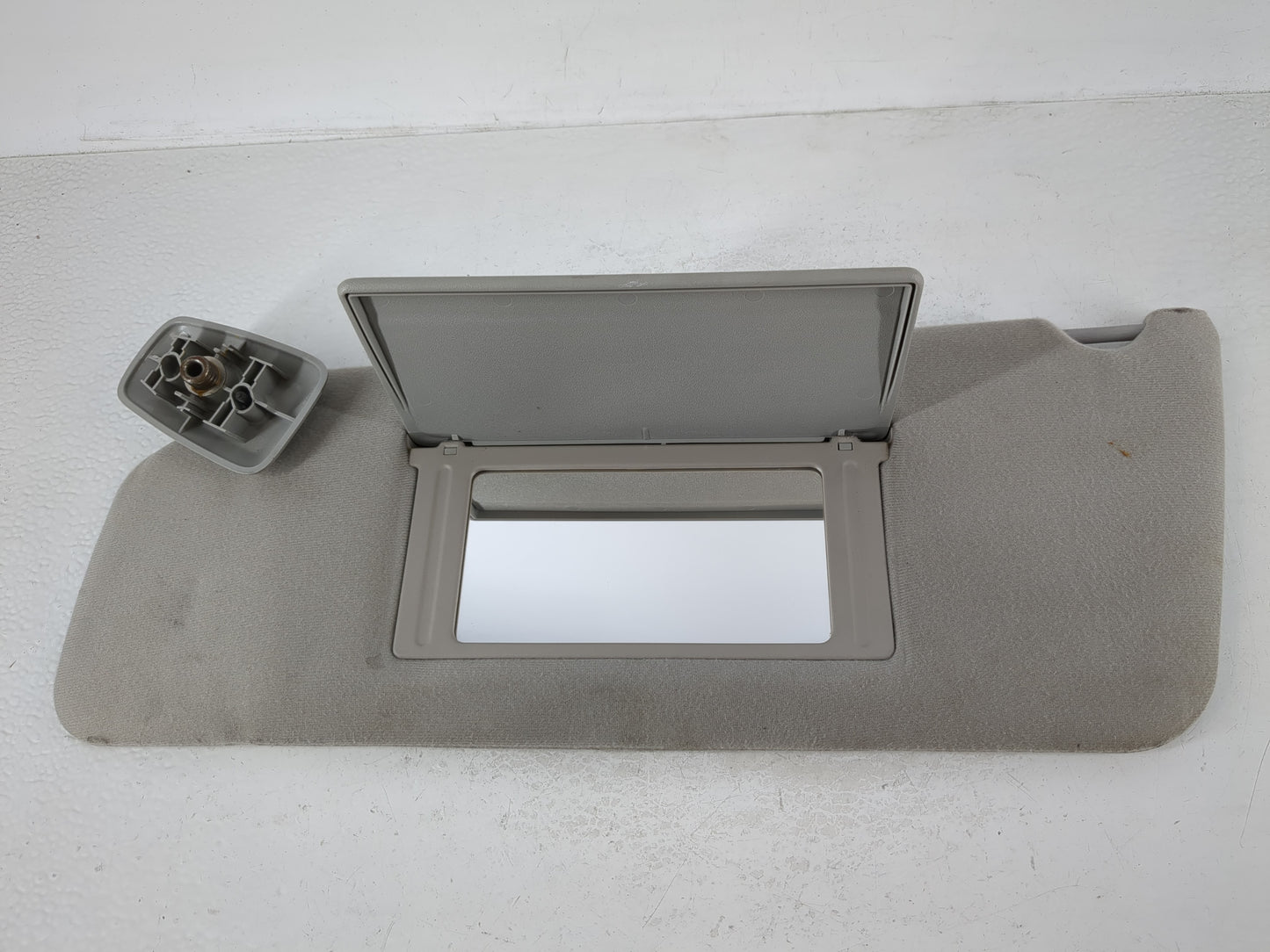 2004-2008 Ford F-150 Sun Visor Shade Replacement Driver Left Mirror Fits Fits 2004 2005 2006 2007 2008 OEM Used Auto Parts -