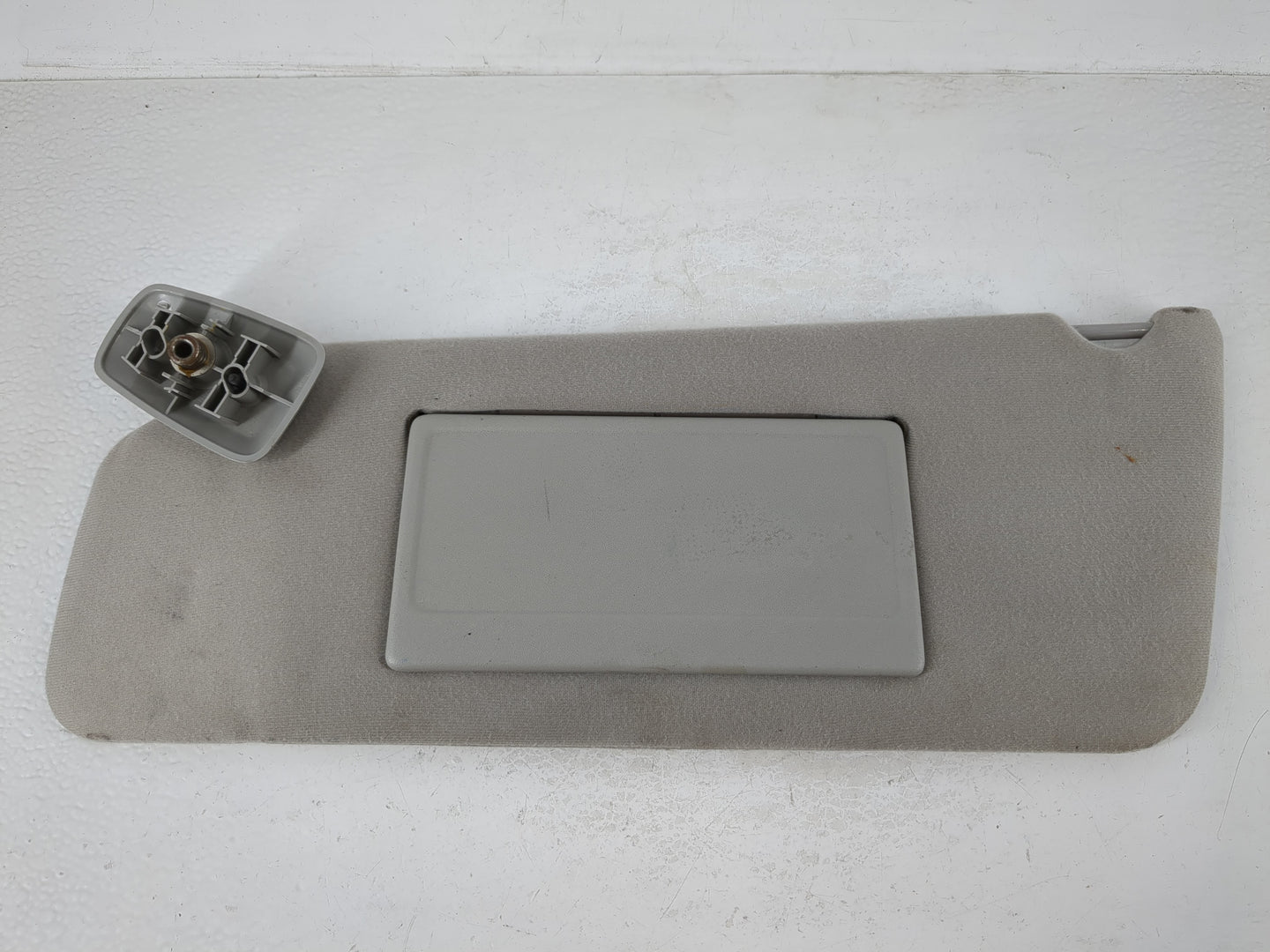 2004-2008 Ford F-150 Sun Visor Shade Replacement Driver Left Mirror Fits Fits 2004 2005 2006 2007 2008 OEM Used Auto Parts -