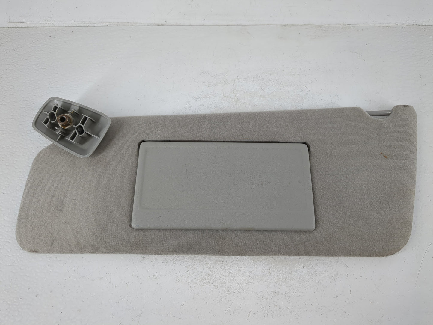 2004-2008 Ford F-150 Sun Visor Shade Replacement Driver Left Mirror Fits Fits 2004 2005 2006 2007 2008 OEM Used Auto Parts -