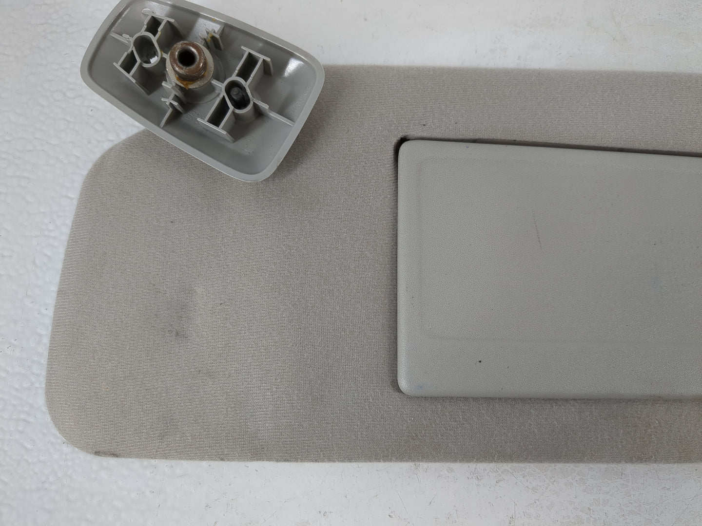 2004-2008 Ford F-150 Sun Visor Shade Replacement Driver Left Mirror Fits Fits 2004 2005 2006 2007 2008 OEM Used Auto Parts -