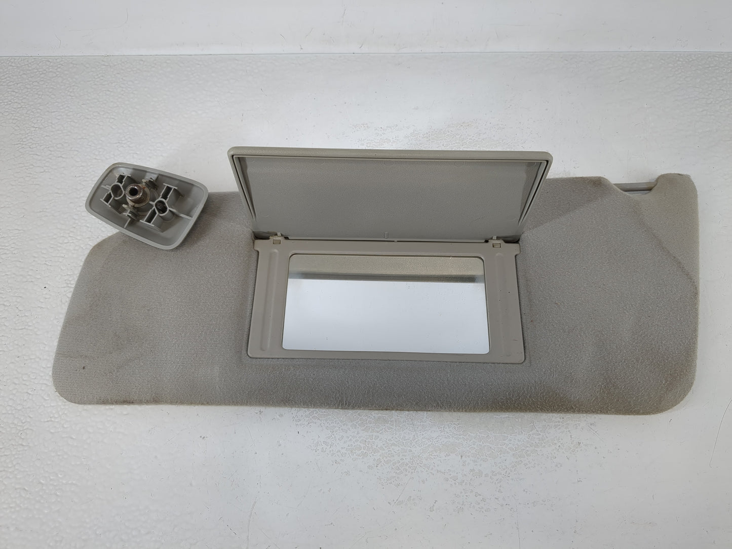 2004-2008 Ford F-150 Sun Visor Shade Replacement Driver Left Mirror Fits Fits 2004 2005 2006 2007 2008 OEM Used Auto Parts -
