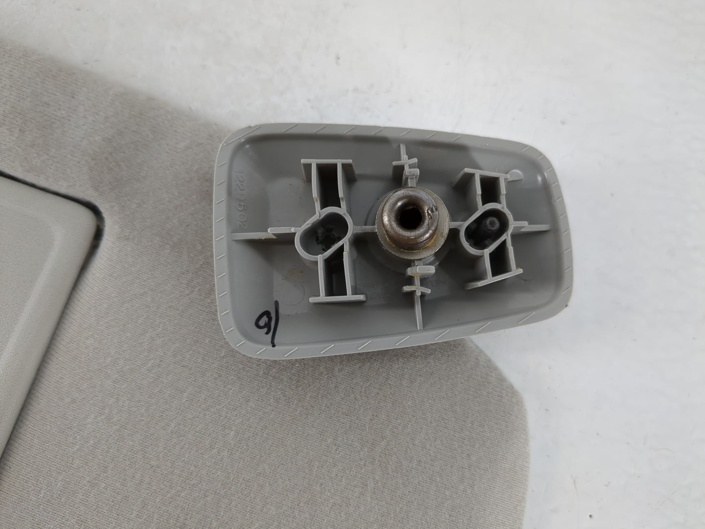 2004-2008 Ford F-150 Sun Visor Shade Replacement Passenger Right Mirror Fits Fits 2004 2005 2006 2007 2008 OEM Used Auto Par