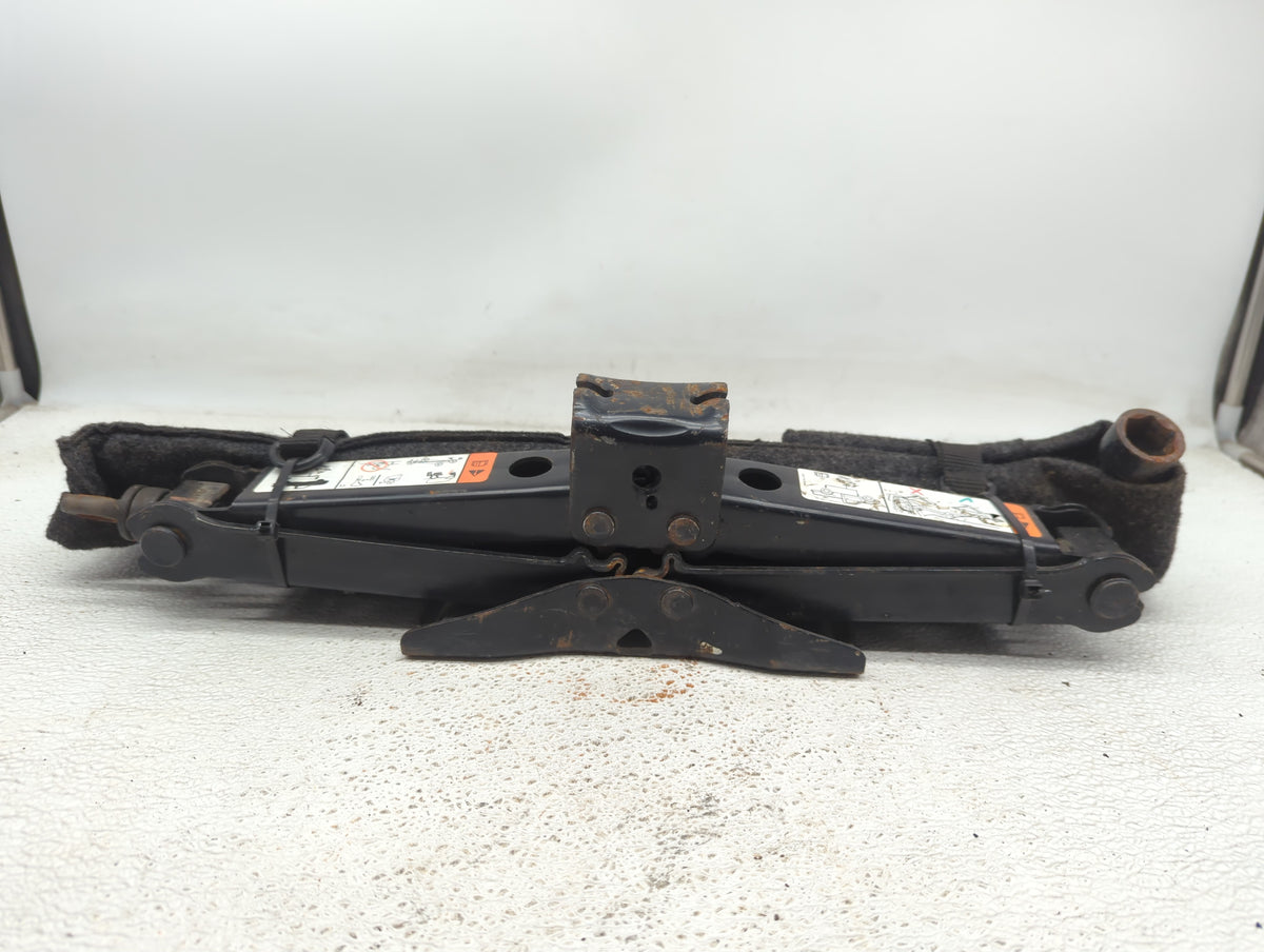 Ford F-150 Spare Scissor Car Jack 1057258 - Oemusedautoparts1.com