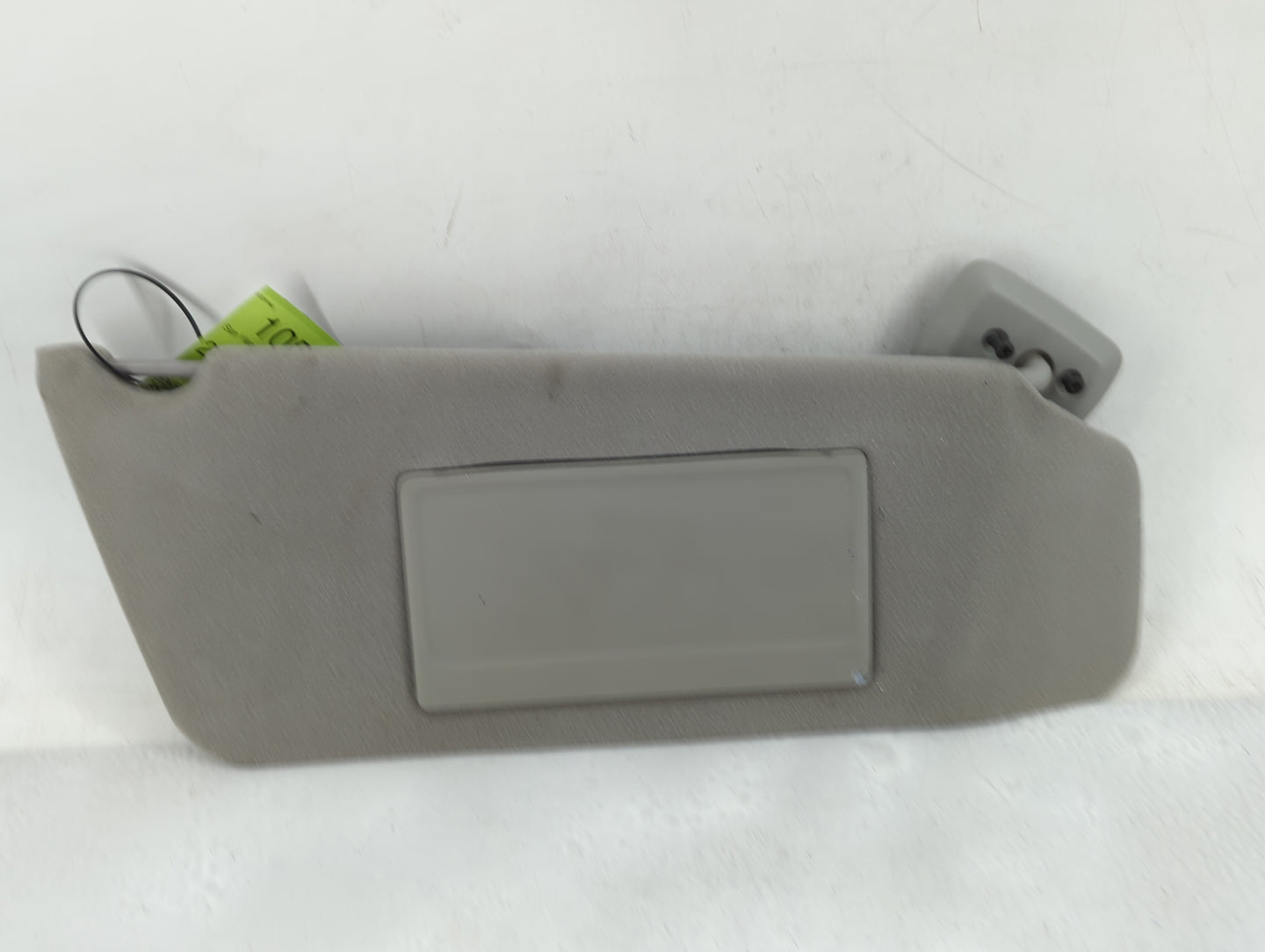2004-2008 Ford F-150 Sun Visor Shade Replacement Passenger Right Mirror Fits Fits 2004 2005 2006 2007 2008 OEM Used Auto Par