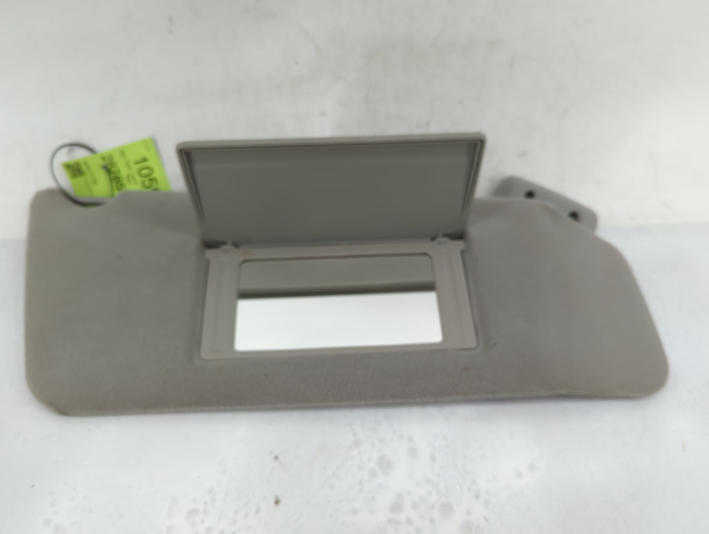 2004-2008 Ford F-150 Sun Visor Shade Replacement Passenger Right Mirror Fits Fits 2004 2005 2006 2007 2008 OEM Used Auto Par
