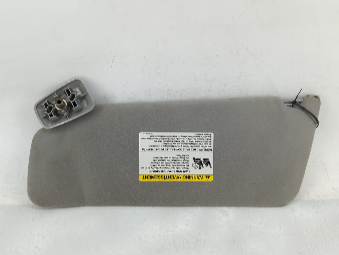 2004-2008 Ford F-150 Sun Visor Shade Replacement Passenger Right Mirror Fits Fits 2004 2005 2006 2007 2008 OEM Used Auto Par