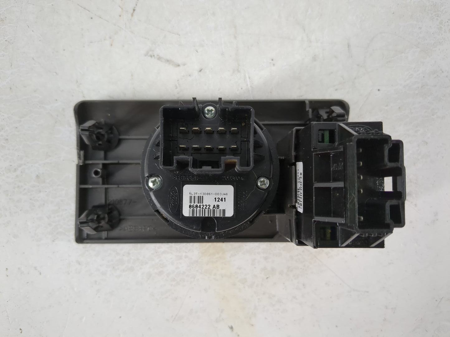 2006 Ford F-150 Headlight Head Light Switch Lamp Control - Oemusedautoparts1.com
