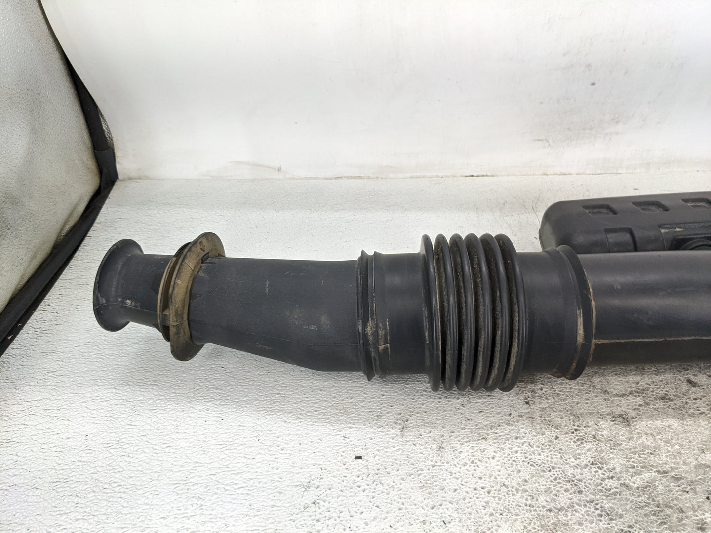 2004-2008 Ford F-150 Air Cleaner Intake-duct Hose Tube 1138238 - Oemusedautoparts1.com