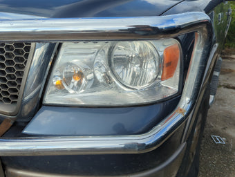 compare product 2004-2008 Ford F-150 Driver Left Oem Head Light Headlight Lamp 1138290