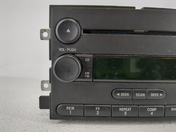 2006 Ford F-150 Radio AM FM Cd Player Receiver Replacement P/N:4L3T-18C869-GE Fits OEM Used Auto Parts