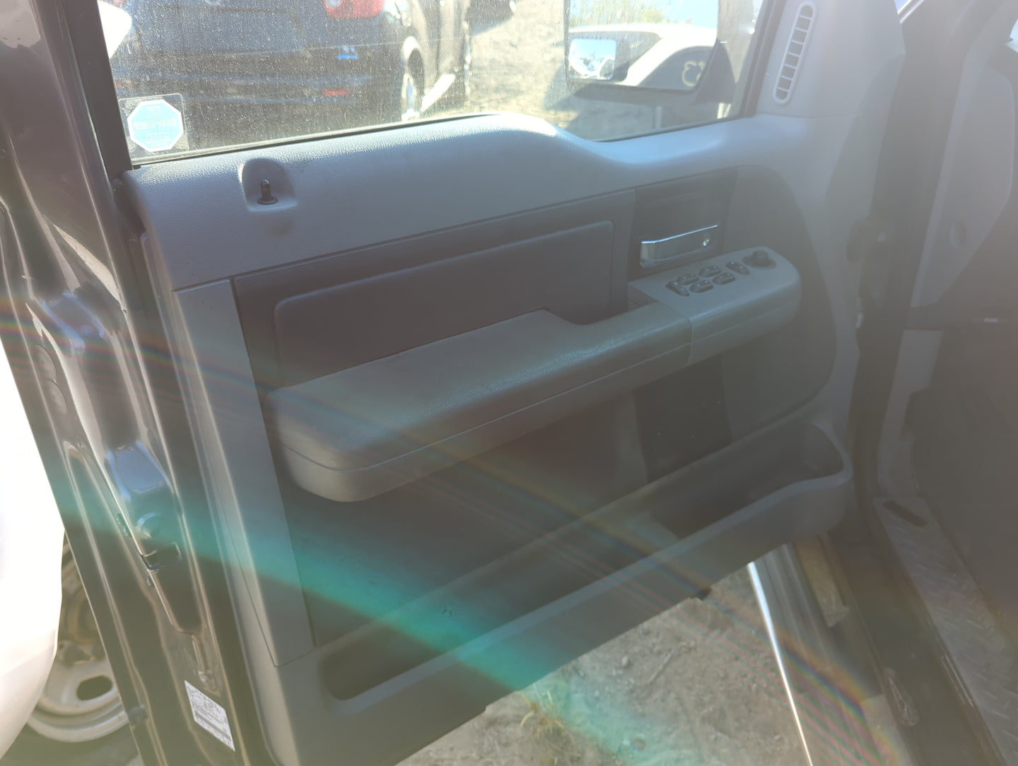 2006 Ford F-150 Front Left Driver Interior Door Panel Trim - Oemusedautoparts1.com