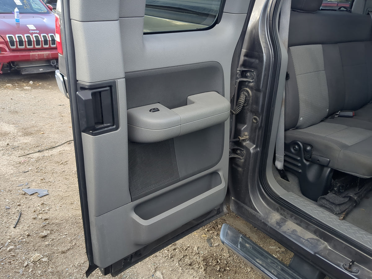 2004-2008 Ford F-150 Passenger Rear Door Oem 1210557 - Oemusedautoparts1.com