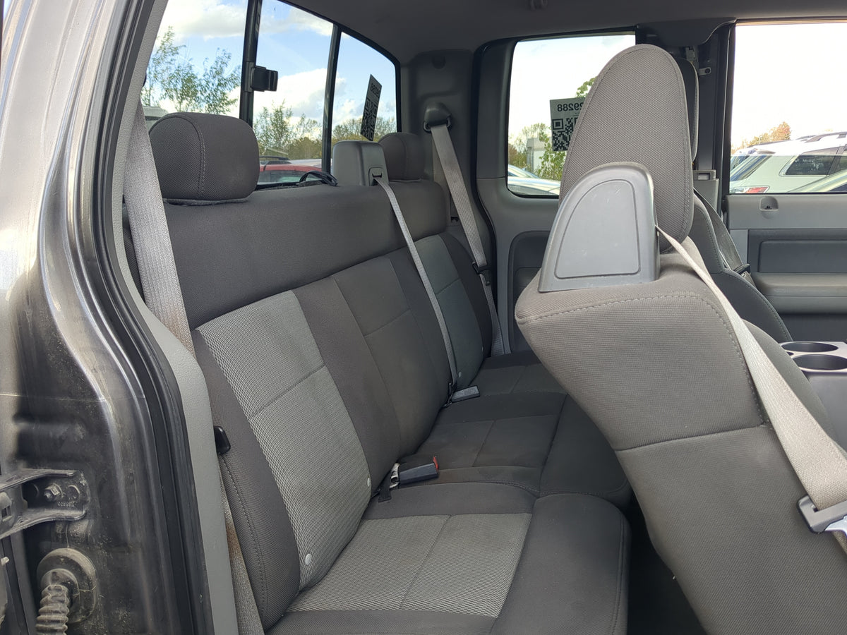 2006 Ford F-150 Rear Seat Oem 1210673 - Oemusedautoparts1.com