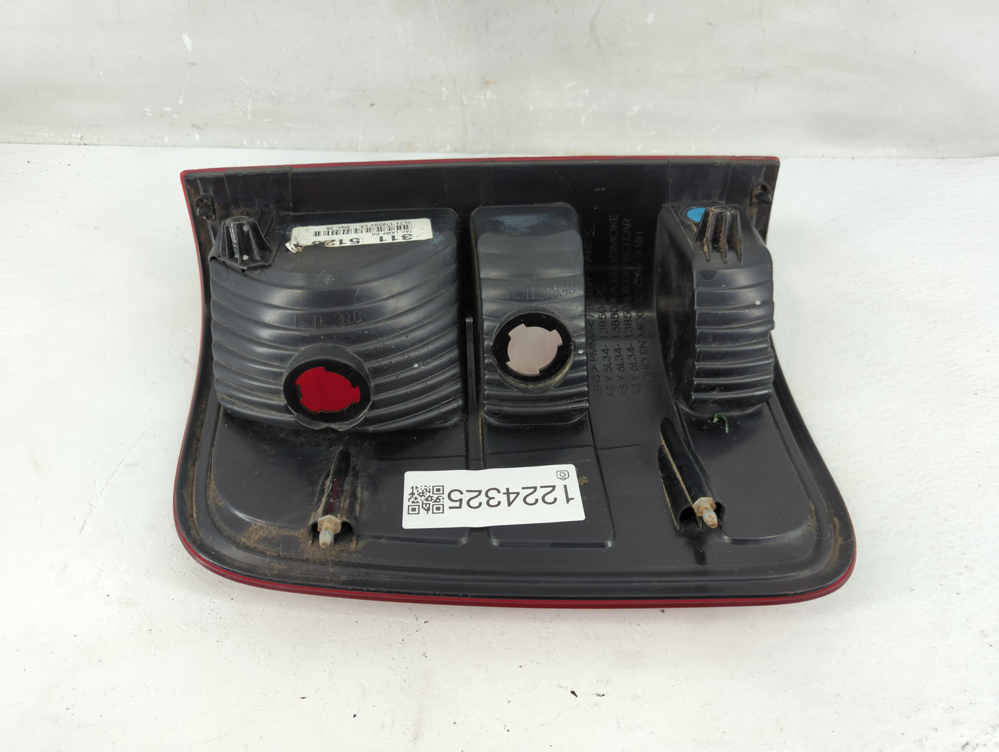 2004-2008 Ford F-150 Tail Light Assembly Passenger Right OEM P/N:6L34 13B504 5C Fits Fits 2004 2005 2006 2007 2008 OEM Used 