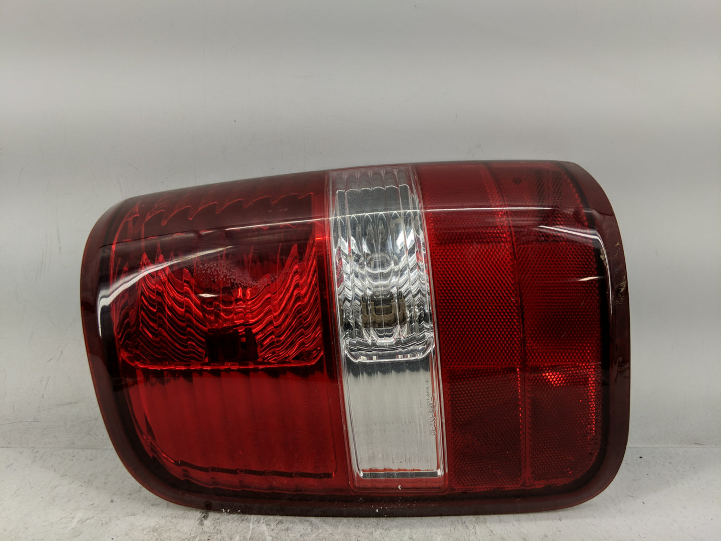2004-2008 Ford F-150 Tail Light Assembly Driver Left OEM Fits Fits 2004 2005 2006 2007 2008 OEM Used Auto Parts - Oemusedaut