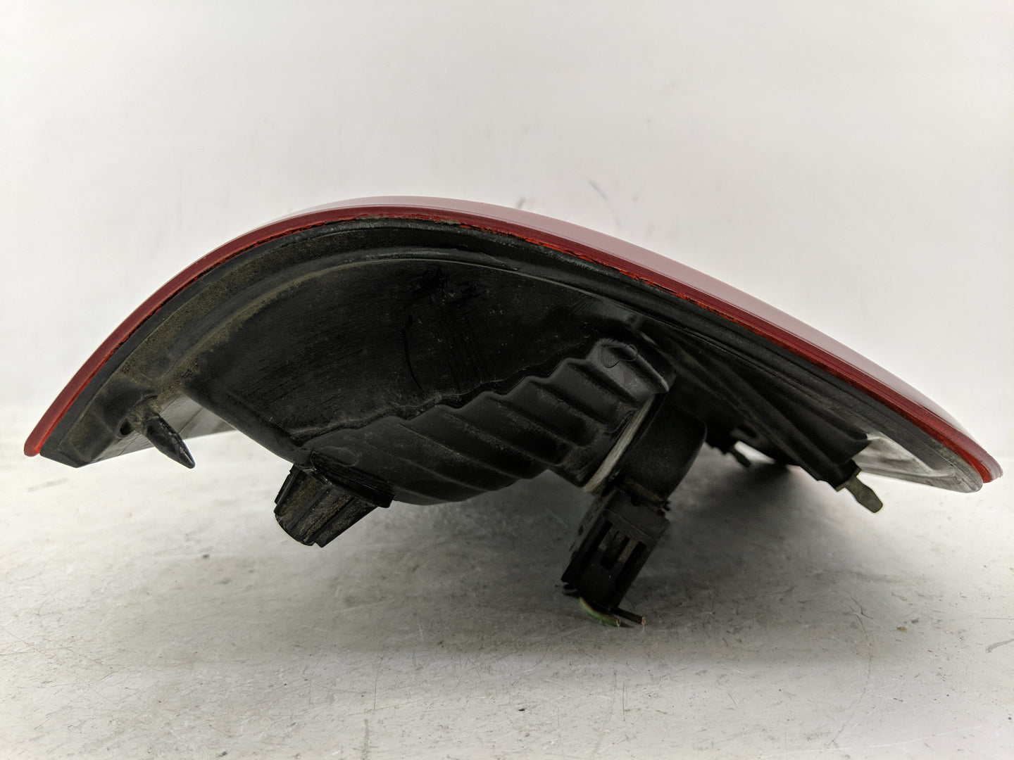 2004-2008 Ford F-150 Tail Light Assembly Driver Left OEM Fits Fits 2004 2005 2006 2007 2008 OEM Used Auto Parts - Oemusedaut