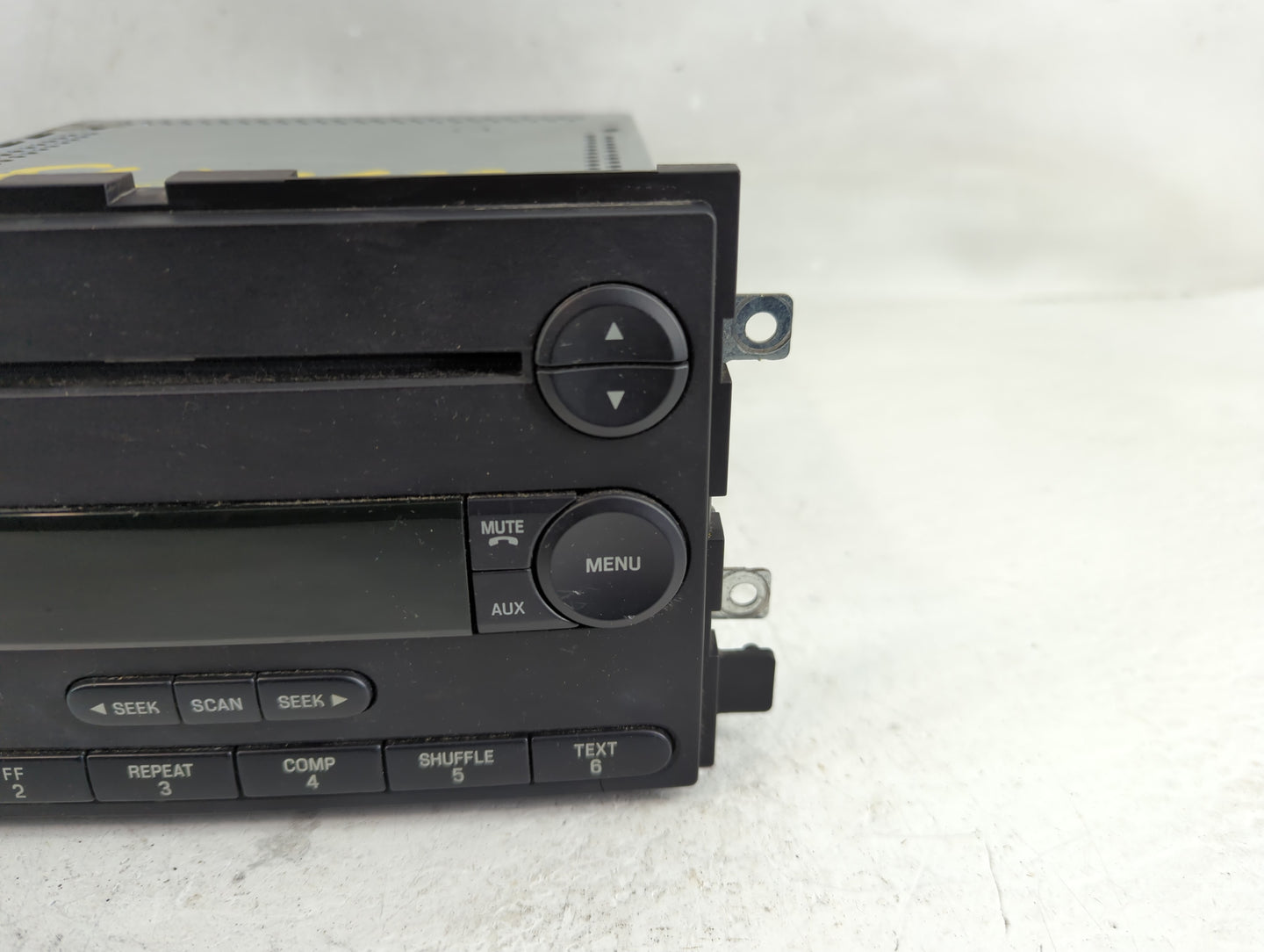 2005-2006 Ford F-150 Radio AM FM Cd Player Receiver Replacement P/N:6L3T-18C869-AD Fits Fits 2005 2006 OEM Used Auto Parts -