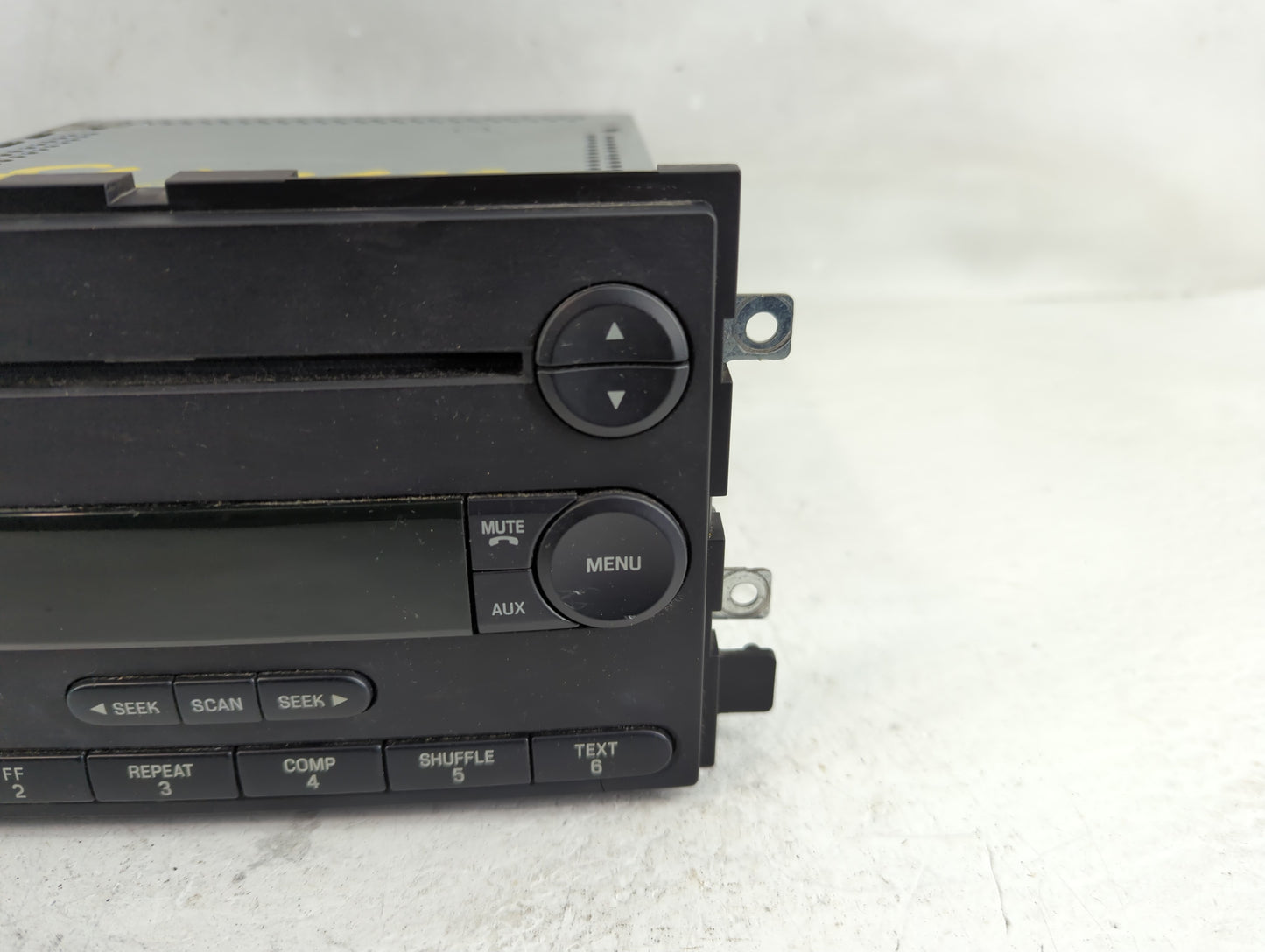 2005-2006 Ford F-150 Radio AM FM Cd Player Receiver Replacement P/N:6L3T-18C869-AD Fits Fits 2005 2006 OEM Used Auto Parts -