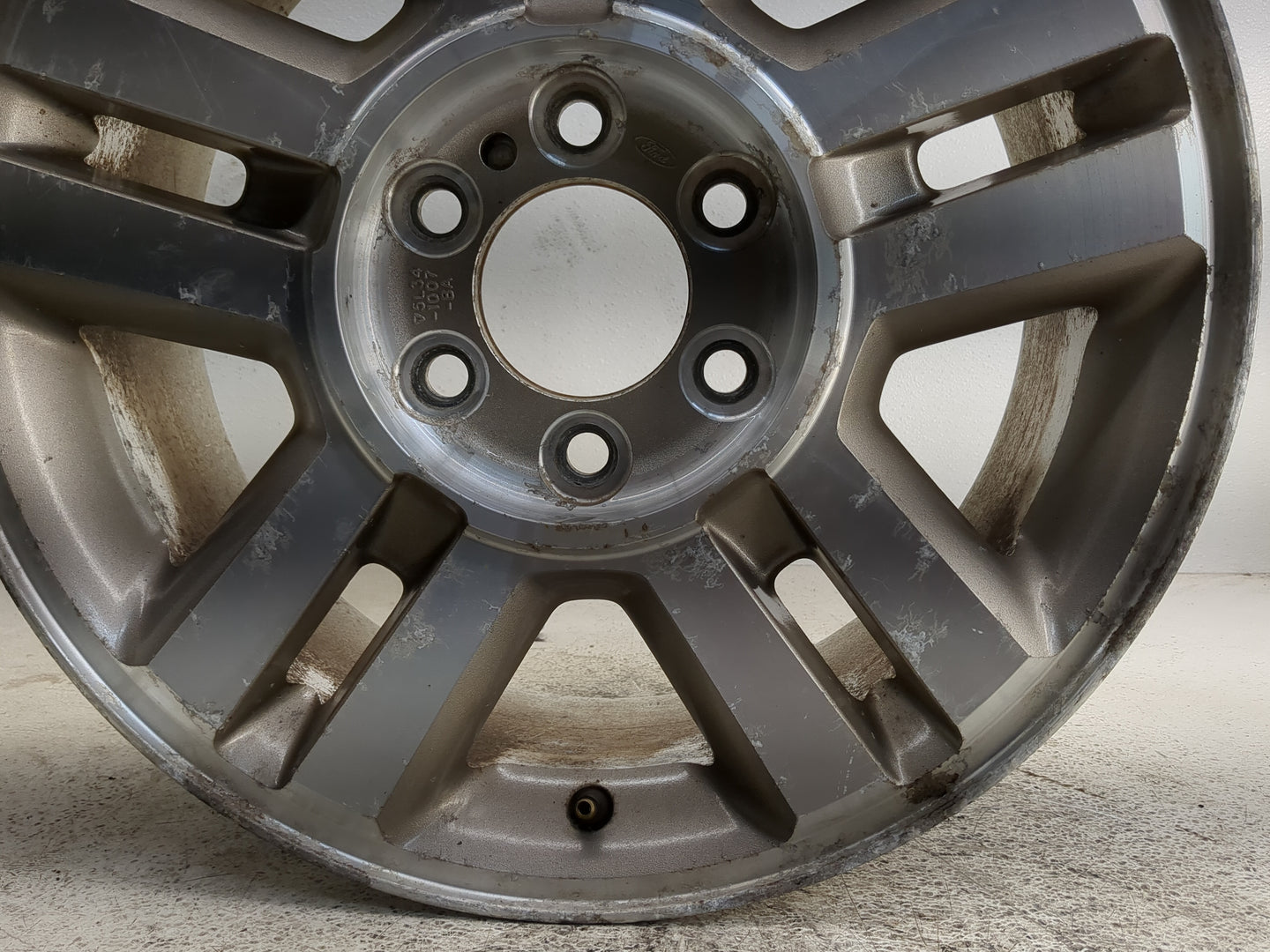 2005-2008 Ford F-150 Oem Wheel Rim 1361869 - Oemusedautoparts1.com