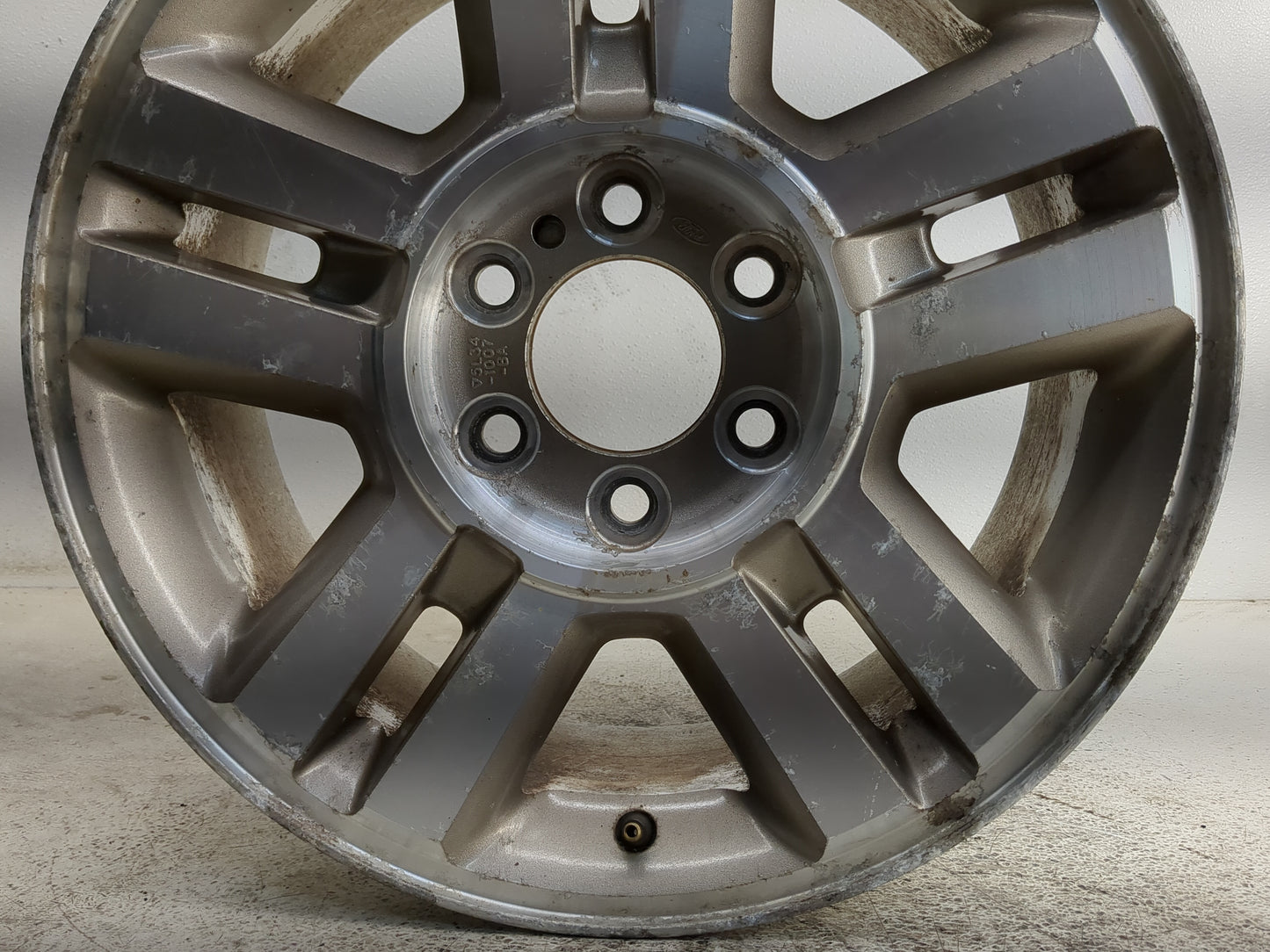 2005-2008 Ford F-150 Oem Wheel Rim 1361869 - Oemusedautoparts1.com