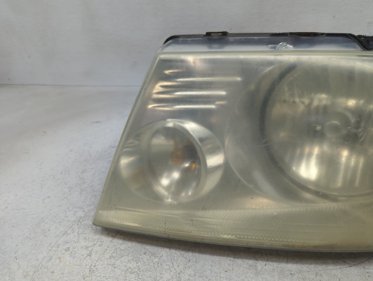 2004-2008 Ford F-150 Driver Left Oem Head Light Headlight Lamp - Oemusedautoparts1.com