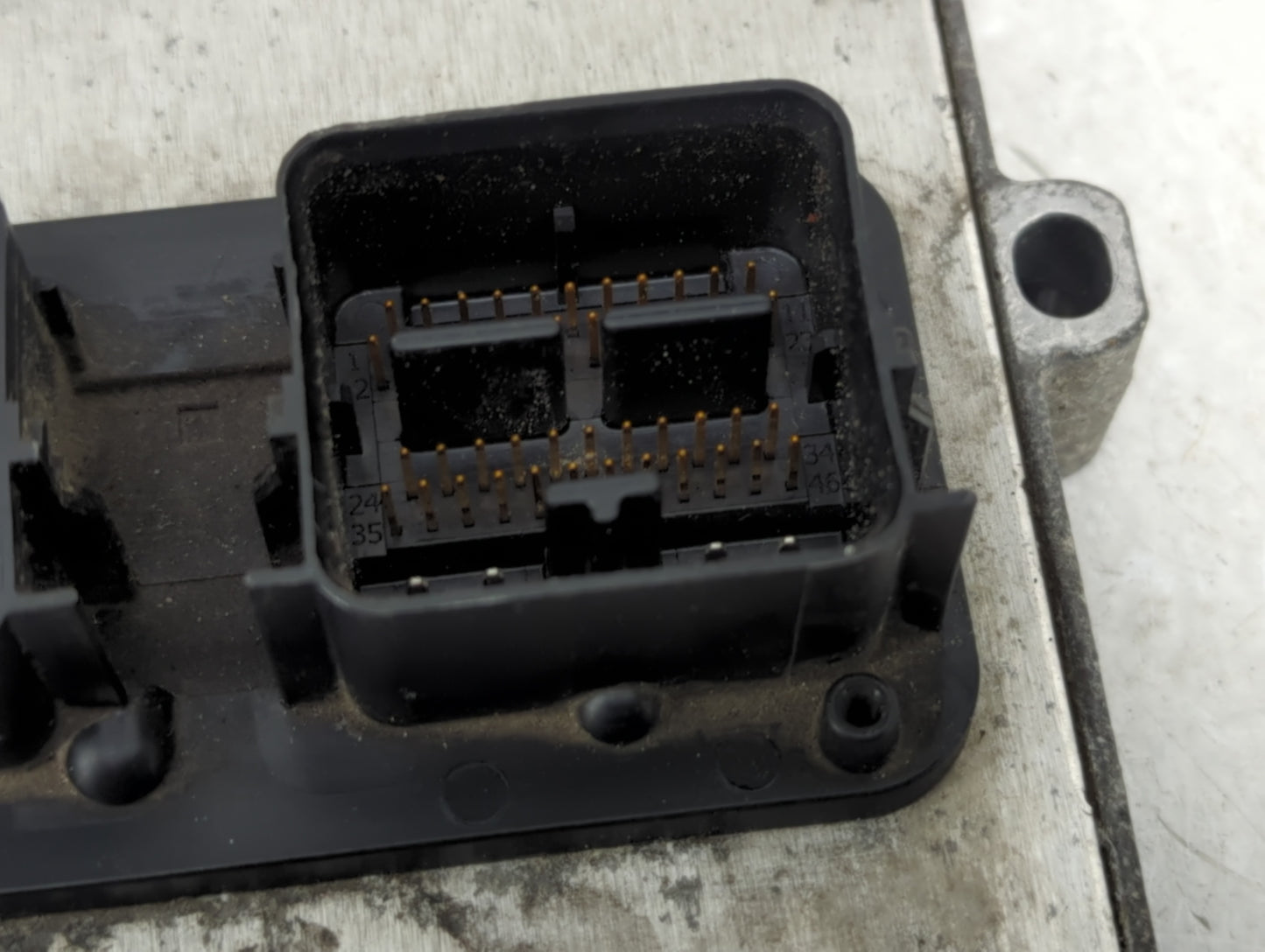 2006-2007 Ford F-150 PCM Engine Control Computer ECU ECM PCU OEM P/N:6L3A-12A650-CJC Fits Fits 2006 2007 OEM Used Auto Parts