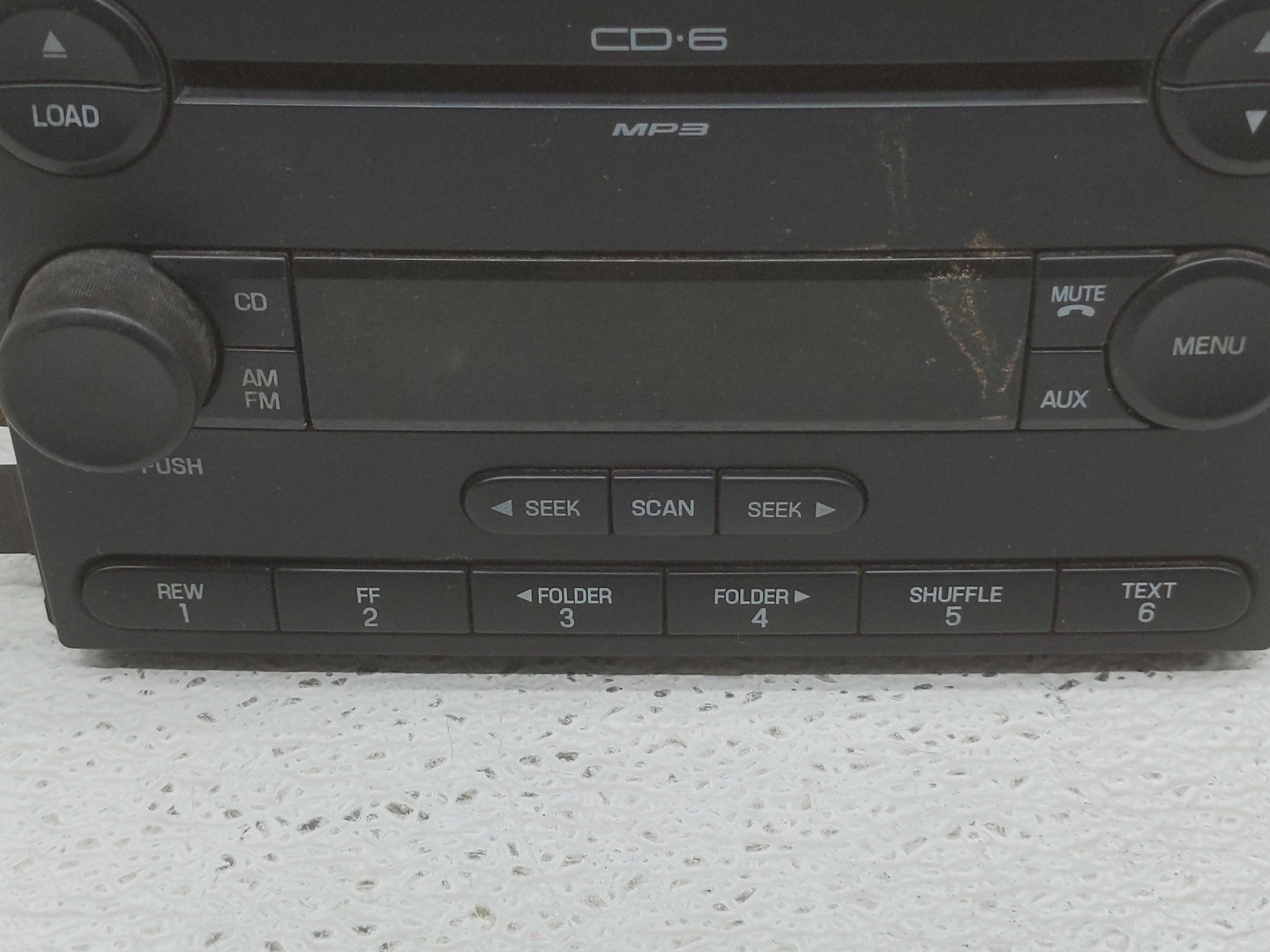 2005-2006 Ford F-150 Radio AM FM Cd Player Receiver Replacement P/N:6L3T-18C815-FE Fits Fits 2005 2006 OEM Used Auto Parts -