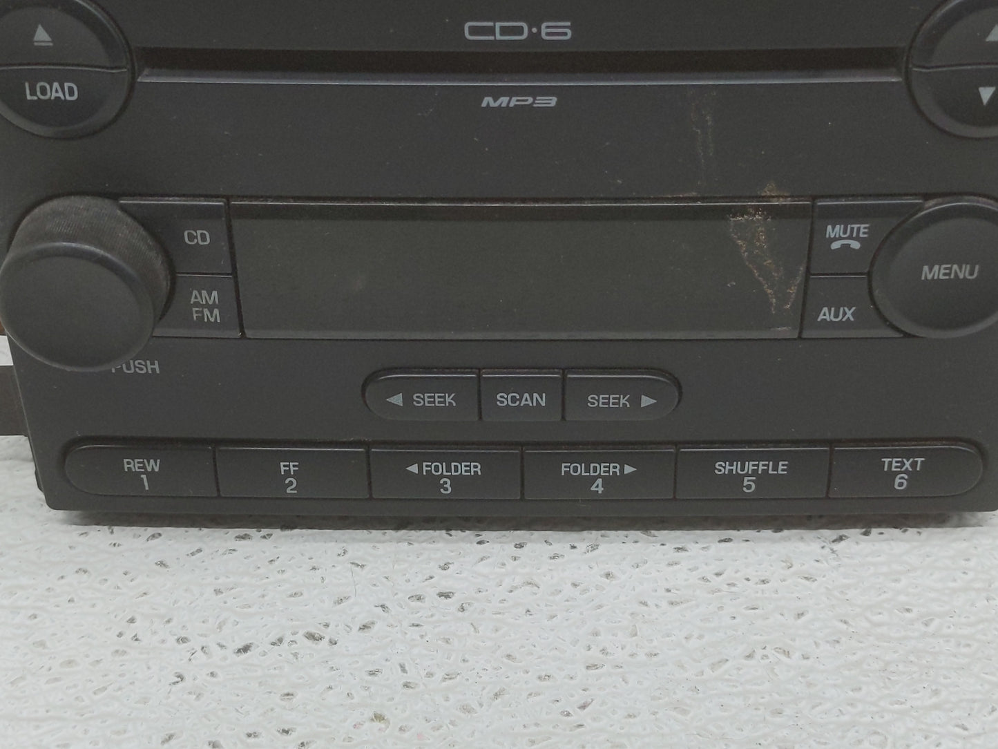 2005-2006 Ford F-150 Radio AM FM Cd Player Receiver Replacement P/N:6L3T-18C815-FE Fits Fits 2005 2006 OEM Used Auto Parts -