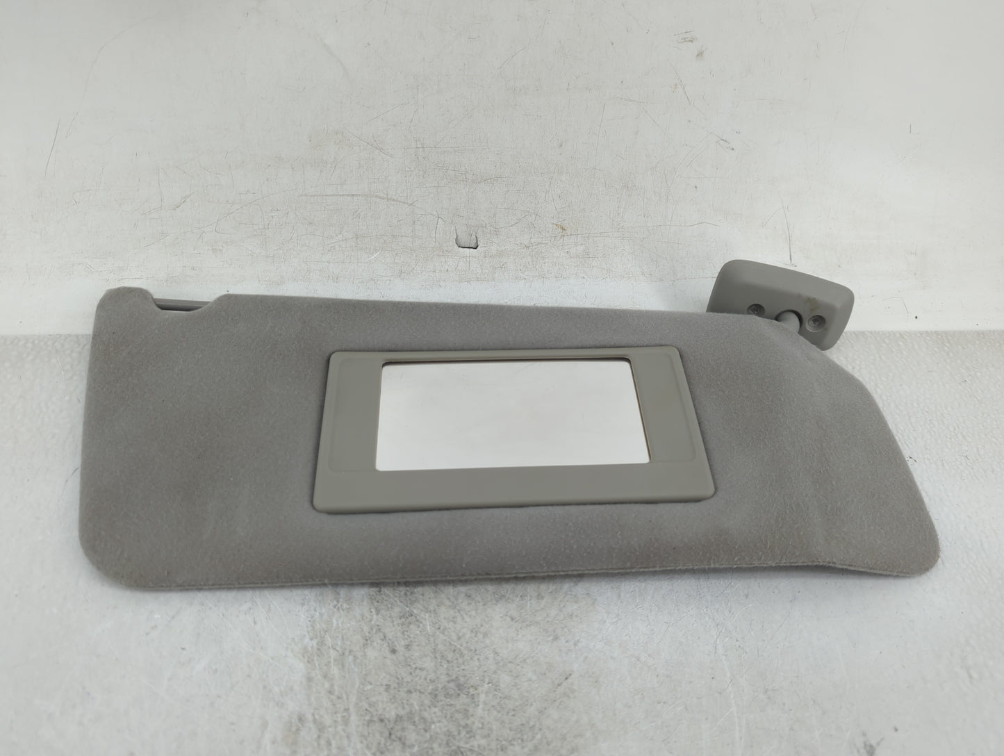 2014 Ford F-150 Sun Visor Shade Replacement Passenger Right Mirror Fits OEM Used Auto Parts - Oemusedautoparts1.com