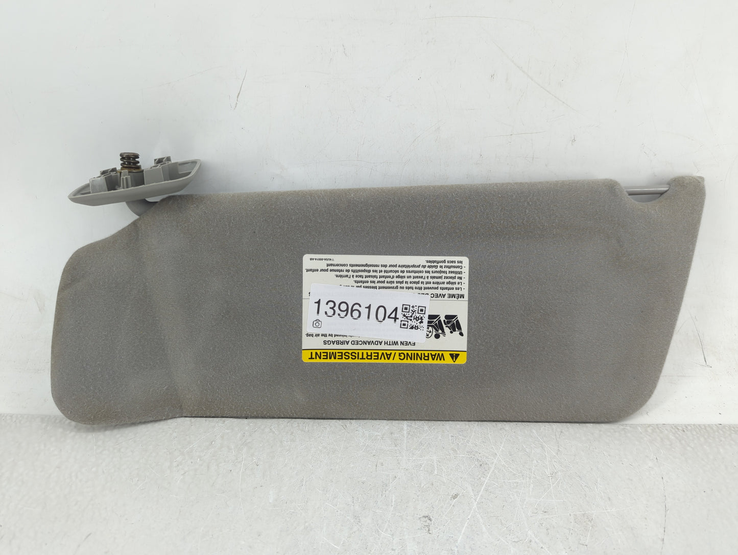 2014 Ford F-150 Sun Visor Shade Replacement Passenger Right Mirror Fits OEM Used Auto Parts - Oemusedautoparts1.com