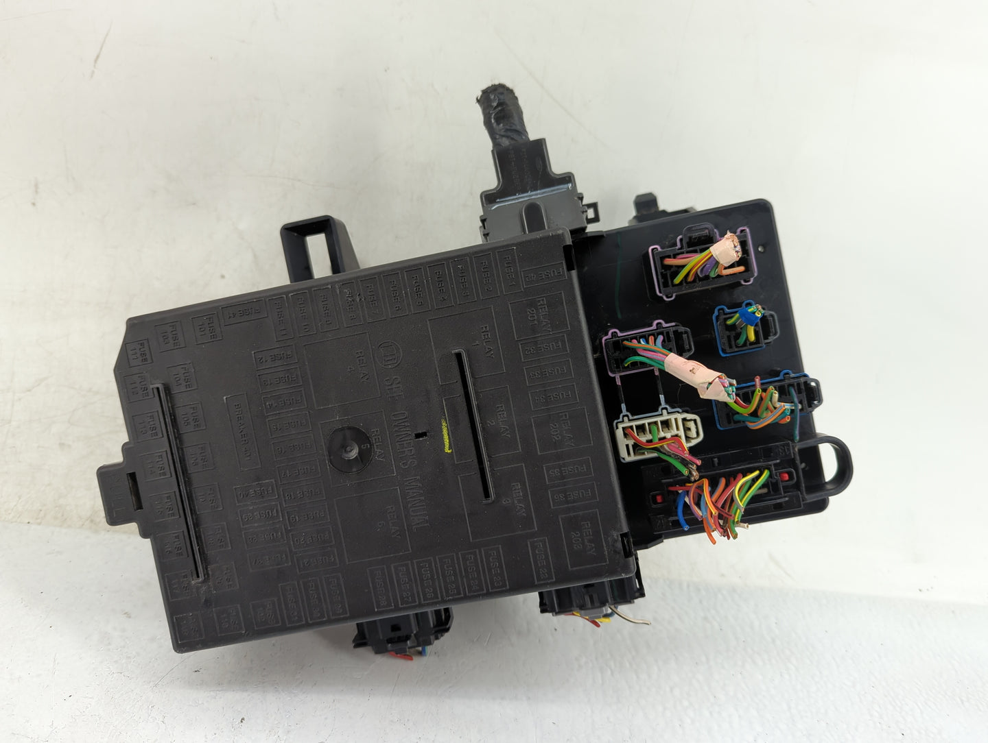 2005-2006 Ford F-150 Fusebox Fuse Box Panel Relay Module P/N:5L3T-14A067-AC Fits Fits 2005 2006 OEM Used Auto Parts - Oemuse