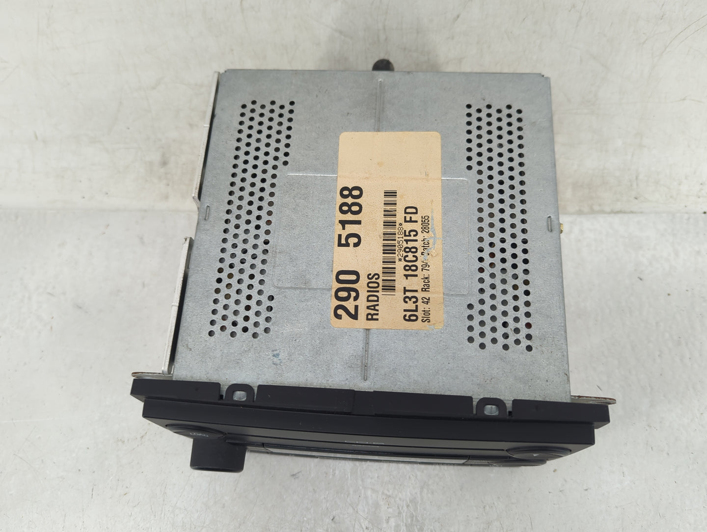 2005-2006 Ford F-150 Radio AM FM Cd Player Receiver Replacement P/N:6L3T 18C815 FD Fits Fits 2005 2006 OEM Used Auto Parts -