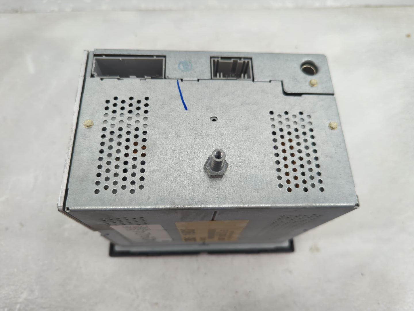 2006 Ford F-150 Radio AM FM Cd Player Receiver Replacement P/N:6L3T-18C815-FD Fits OEM Used Auto Parts - Oemusedautoparts1.c