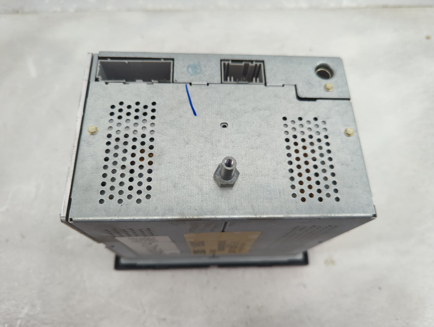 2006 Ford F-150 Radio AM FM Cd Player Receiver Replacement P/N:6L3T-18C815-FD Fits OEM Used Auto Parts - Oemusedautoparts1.c
