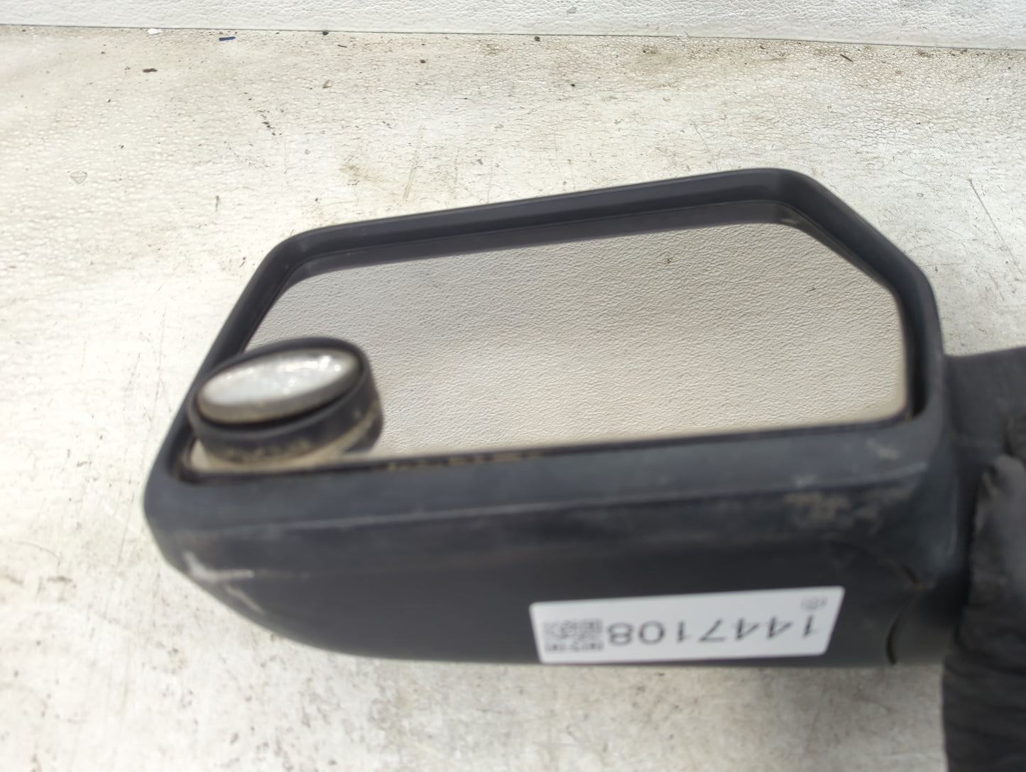 2004-2008 Ford F-150 Driver Side View Mirror - Left Door Mirror OEM Used - Oemusedautoparts1.com