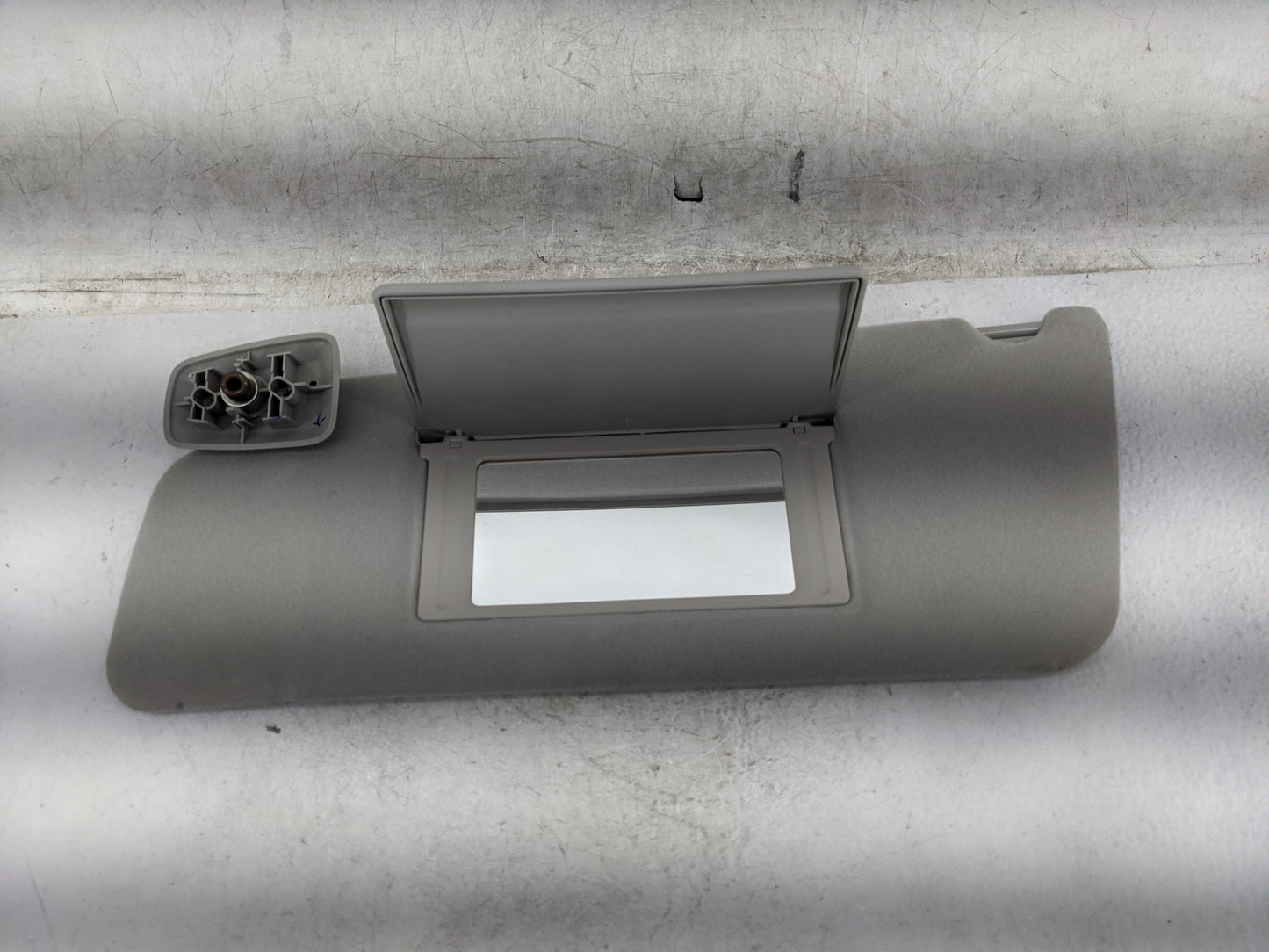 2004-2008 Ford F-150 Sun Visor Shade Replacement Driver Left Mirror Fits Fits 2004 2005 2006 2007 2008 OEM Used Auto Parts -