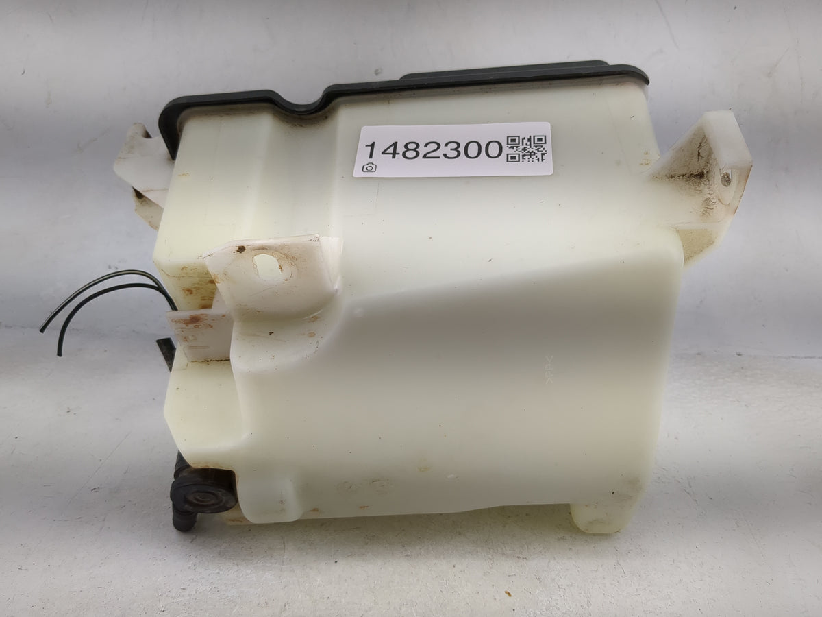 1998-2006 Ford F-150 Windshield Washer Fluid Reservoir Bottle 1482300 - Oemusedautoparts1.com
