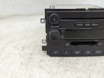 2005-2006 Ford F-150 Radio AM FM Cd Player Receiver Replacement P/N:5L3T-18C868-AD 5L3T18C869AD Fits Fits 2005 2006 OEM Used Auto Parts