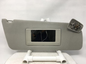 2006 Ford F-150 Sun Visor Shade Replacement Passenger Right Mirror Fits OEM Used Auto Parts - Oemusedautoparts1.com