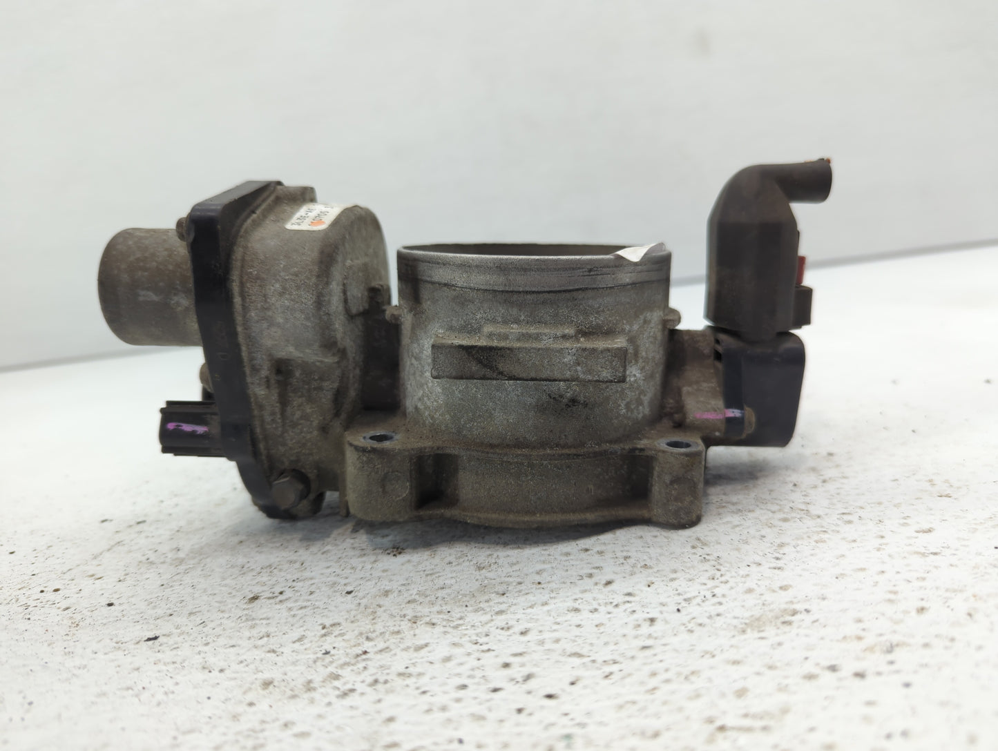 2004-2010 Ford F-150 Throttle Body P/N:4W4E-AA 7T4E-EB, 6L3E-AA, 8L3F-9F991-CB Fits Fits 2004 2005 2006 2007 2008 2009 2010 
