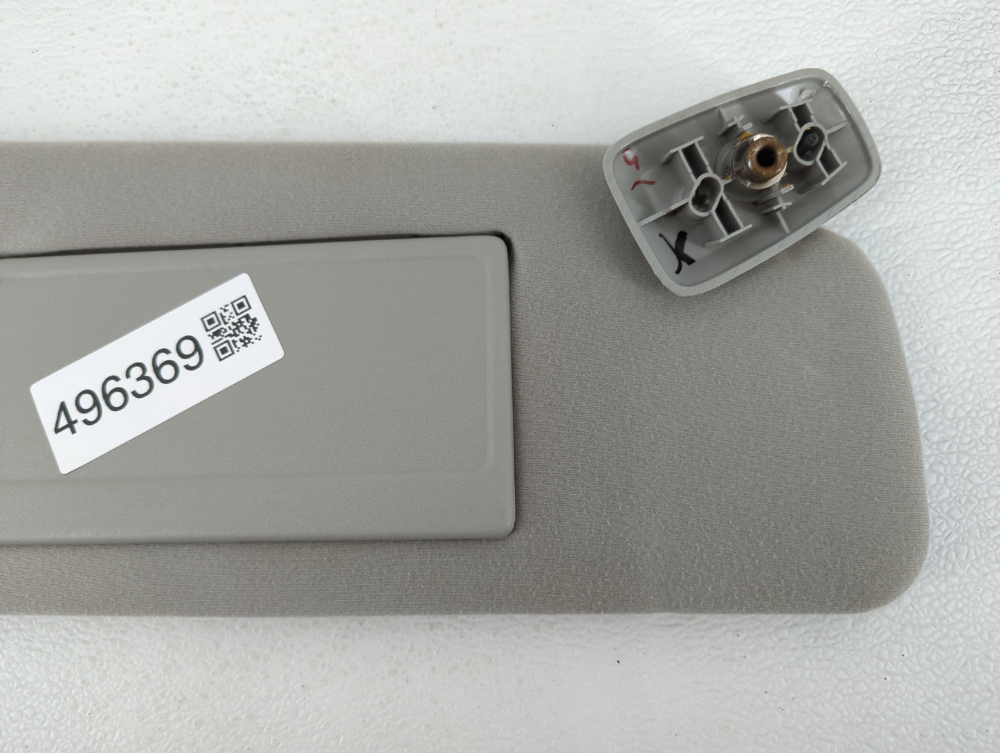 2004-2008 Ford F-150 Sun Visor Shade Replacement Passenger Right Mirror Fits Fits 2004 2005 2006 2007 2008 OEM Used Auto Par