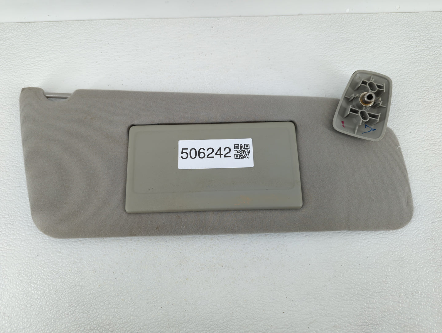 2004-2008 Ford F-150 Sun Visor Shade Replacement Passenger Right Mirror Fits Fits 2004 2005 2006 2007 2008 OEM Used Auto Par