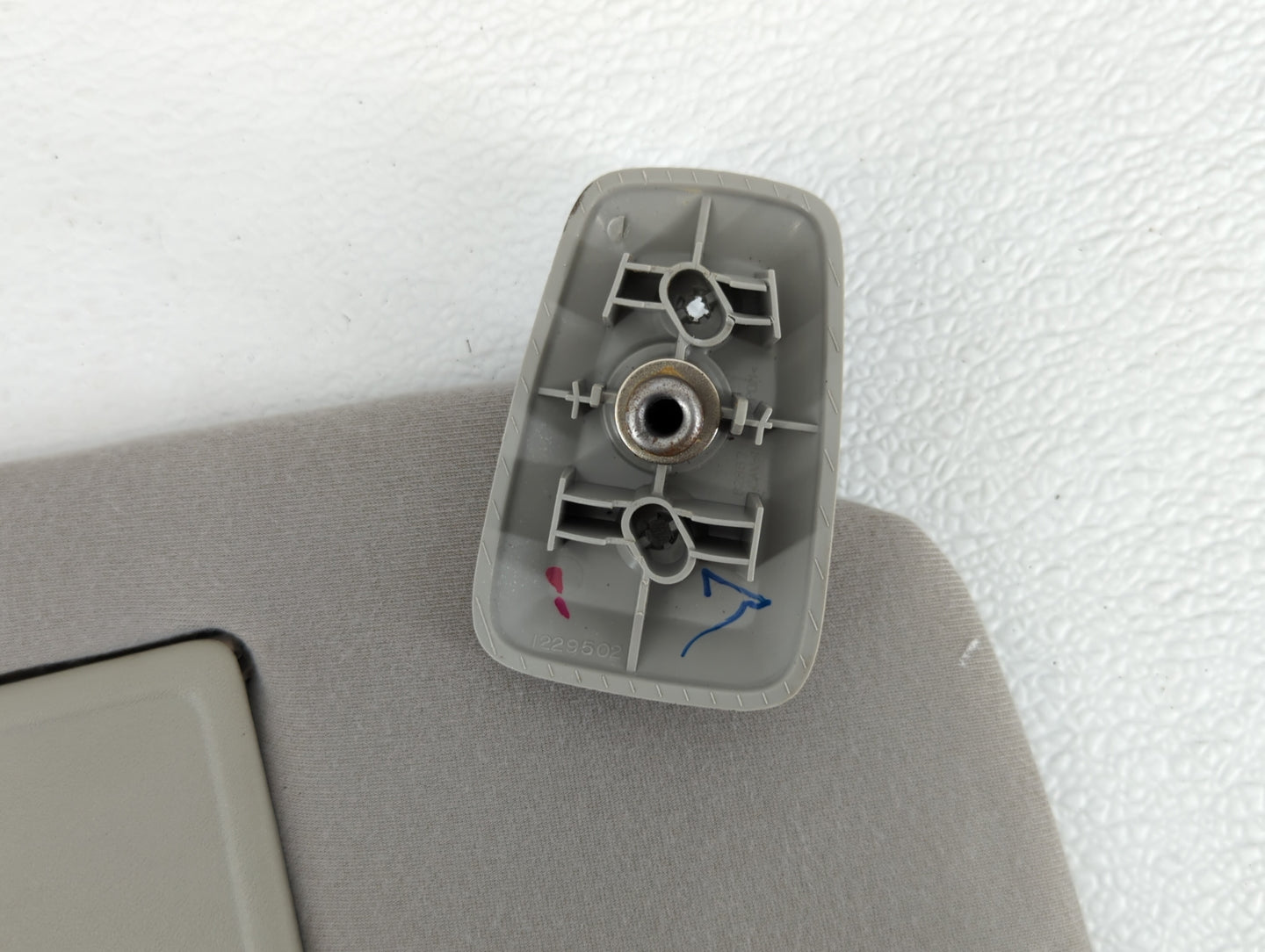 2004-2008 Ford F-150 Sun Visor Shade Replacement Passenger Right Mirror Fits Fits 2004 2005 2006 2007 2008 OEM Used Auto Par