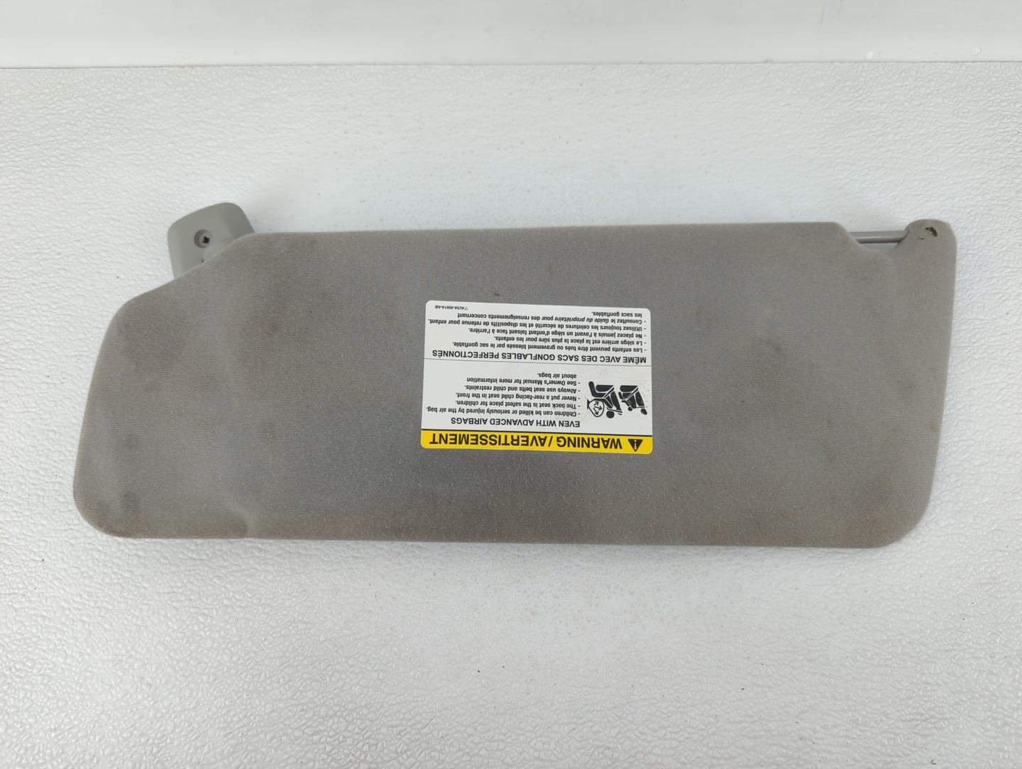 2004-2008 Ford F-150 Sun Visor Shade Replacement Passenger Right Mirror Fits Fits 2004 2005 2006 2007 2008 OEM Used Auto Par