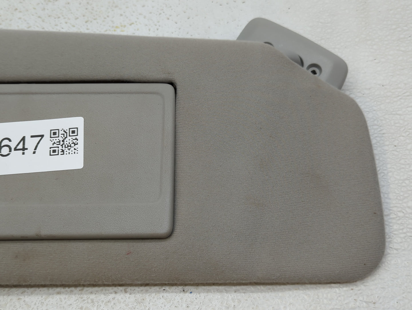 2004-2008 Ford F-150 Sun Visor Shade Replacement Passenger Right Mirror Fits Fits 2004 2005 2006 2007 2008 OEM Used Auto Par