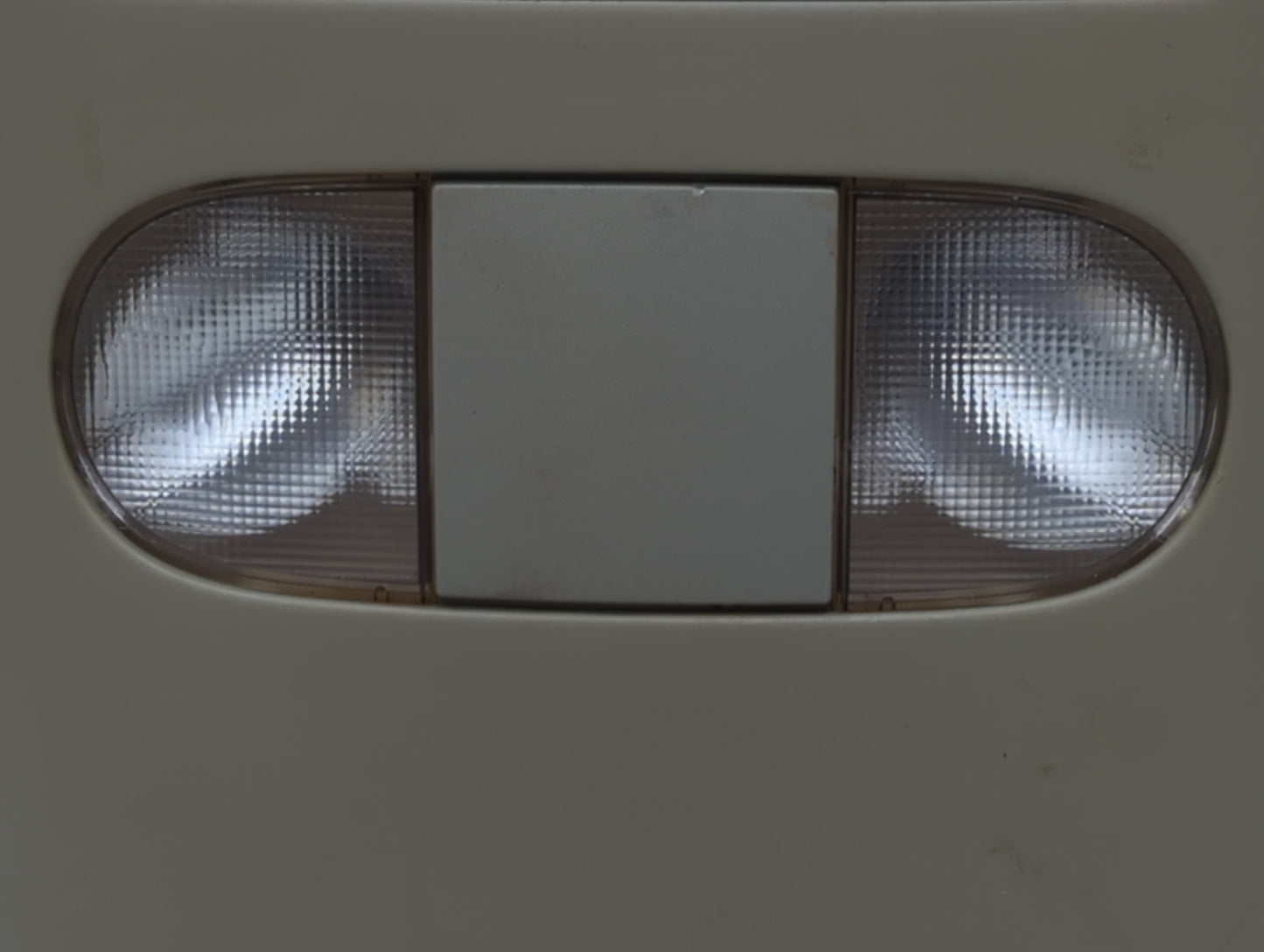 2004-2008 Ford F-150 Center Floor Console P/N:828836 Fits Fits 2004 2005 2006 2007 2008 OEM Used Auto Parts - Oemusedautopar