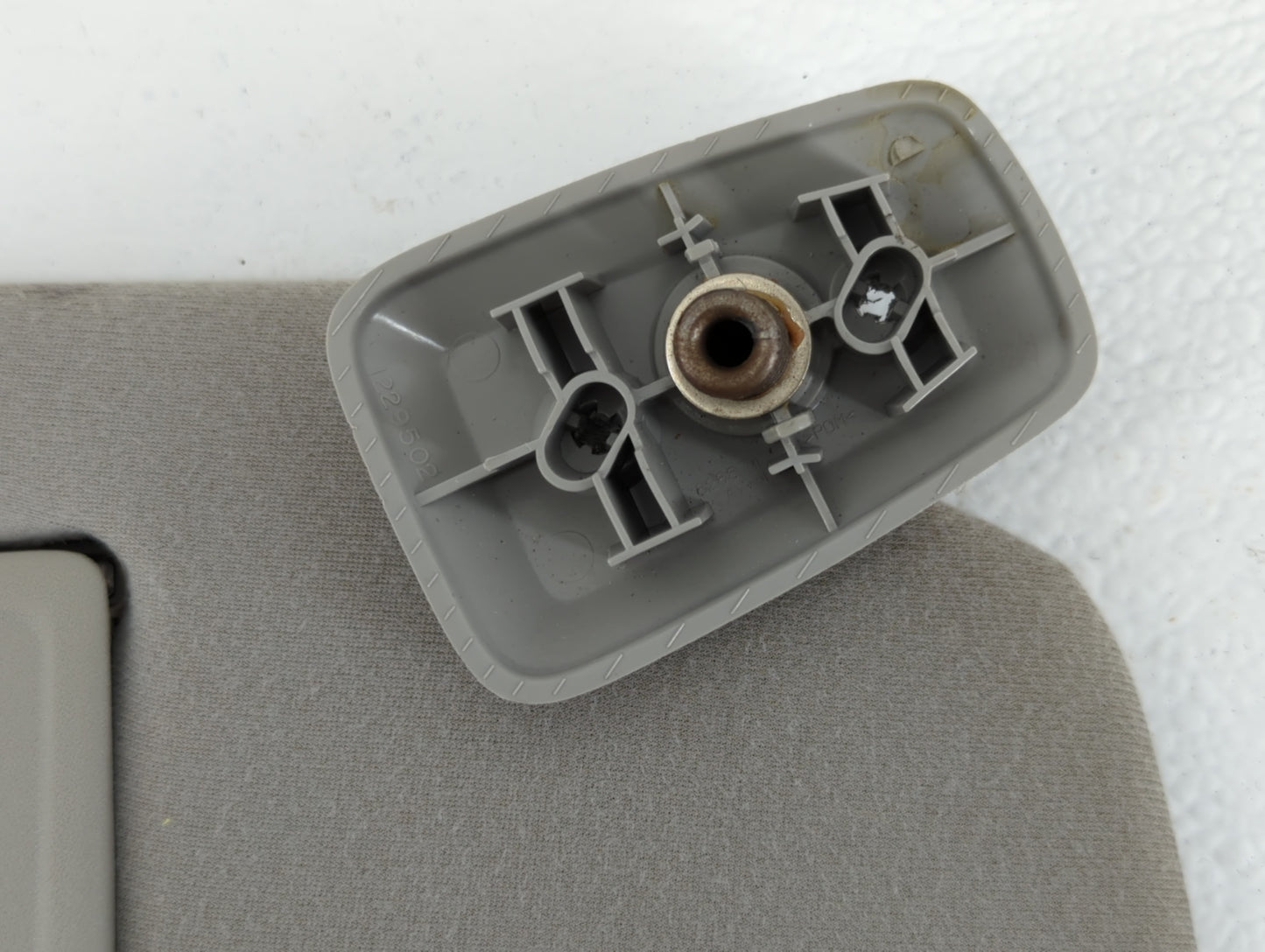 2004-2008 Ford F-150 Sun Visor Shade Replacement Passenger Right Mirror Fits Fits 2004 2005 2006 2007 2008 OEM Used Auto Par