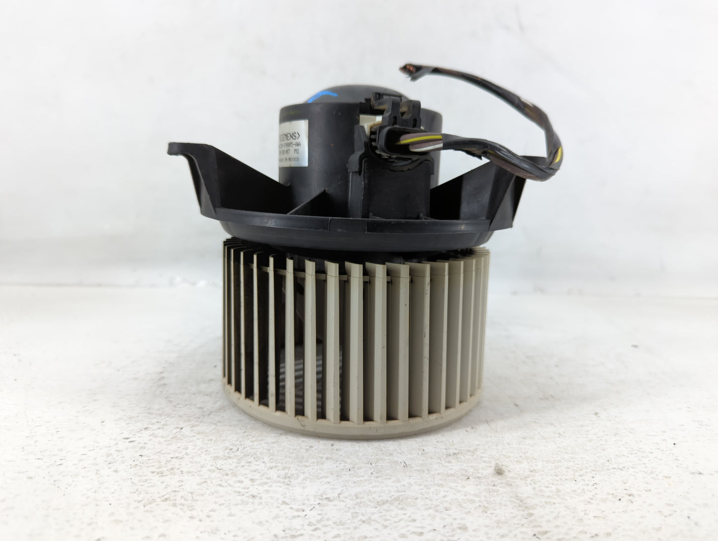 2004-2008 Ford F-150 Heater AC Blower Motor P/N:UP6L3H19805 UP6L3H-19805-AA Fits Fits 2004 2005 2006 2007 2008 OEM Used Auto