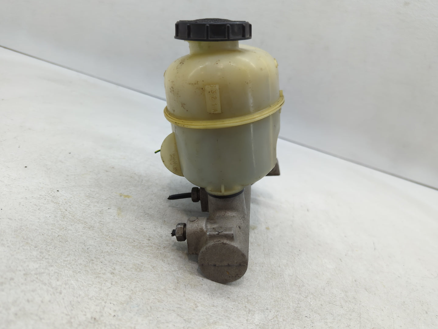 2004-2008 Ford F-150 Brake Master Cylinder - Oemusedautoparts1.com
